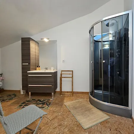 Le Heron Bleu - Proche Passerelle Et Cathedrale Apartment *